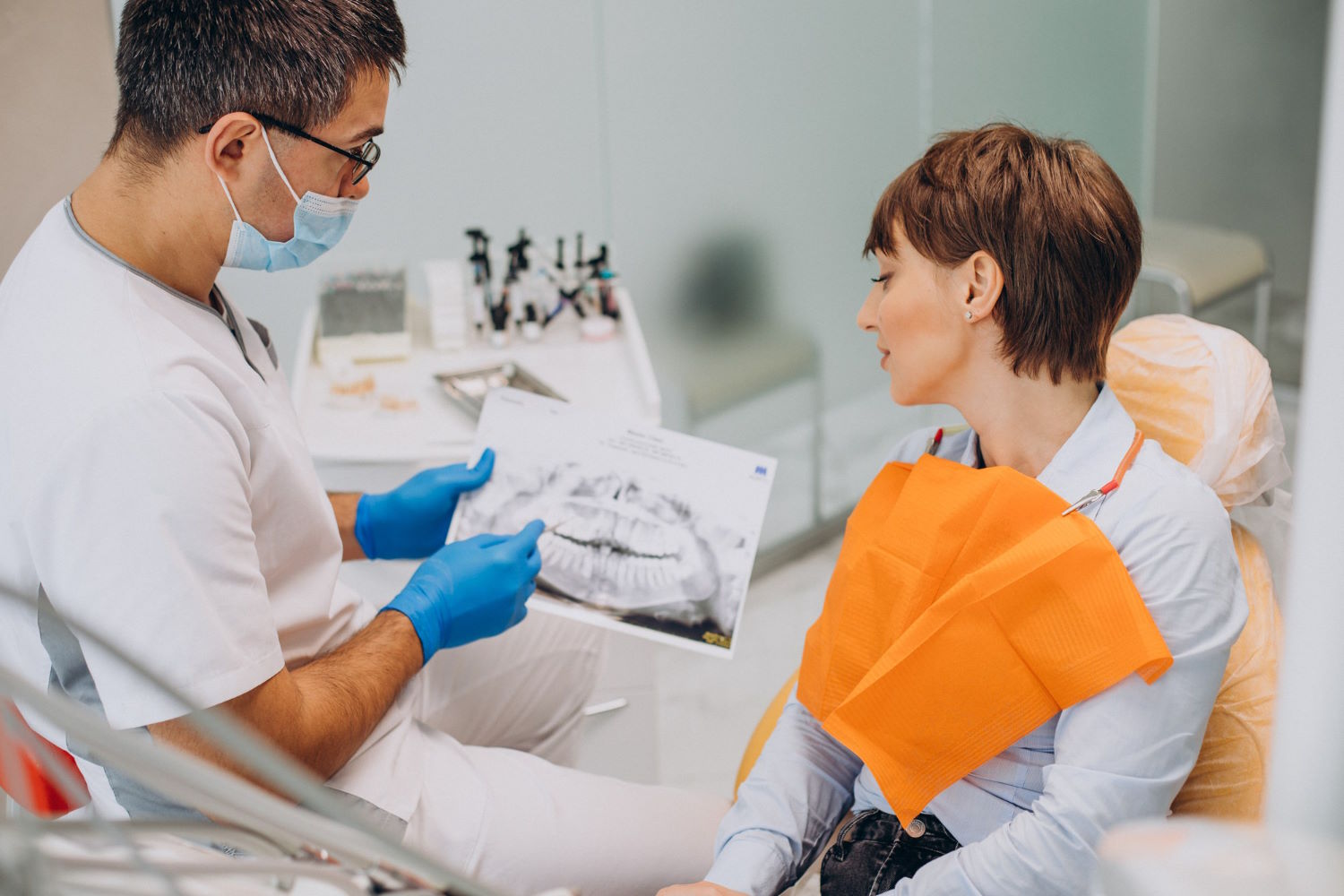 Znaczenie nowoczesnych technik endodoncji w leczeniu zębów: Praktyczny poradnik